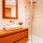 Modern & Elegant 2 Bedroom In By Gt House Lejlighed