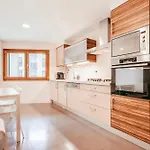 Lejlighed Modern & Elegant 2 Bedroom In By Gt House