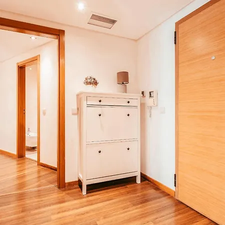 Modern & Elegant 2 Bedroom In By Gt House * Amadora